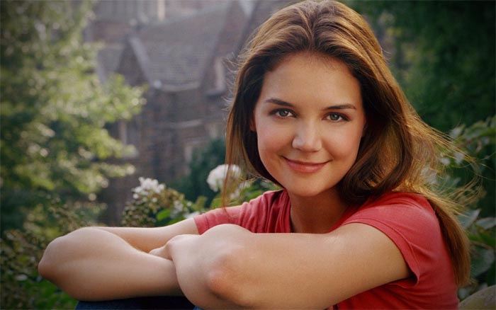 Tom Cruise's Ex-Wife Katie Holmes' $25 Million Net Worth - She Got $5M in Divorce Settlement